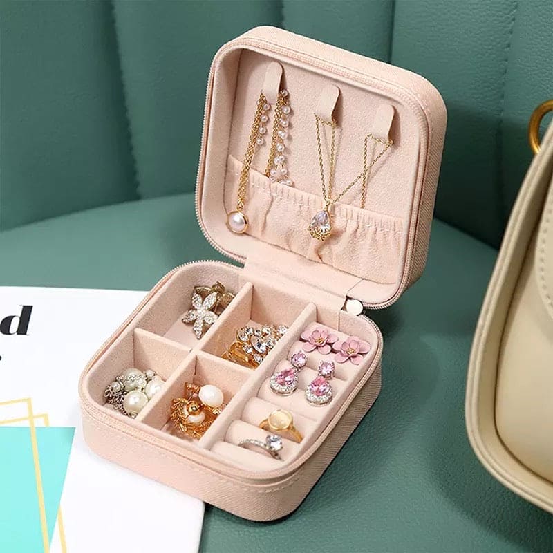 Mini Leather Square Jewellery Box – Portable Travel Organizer for Rings, Earrings & Necklaces